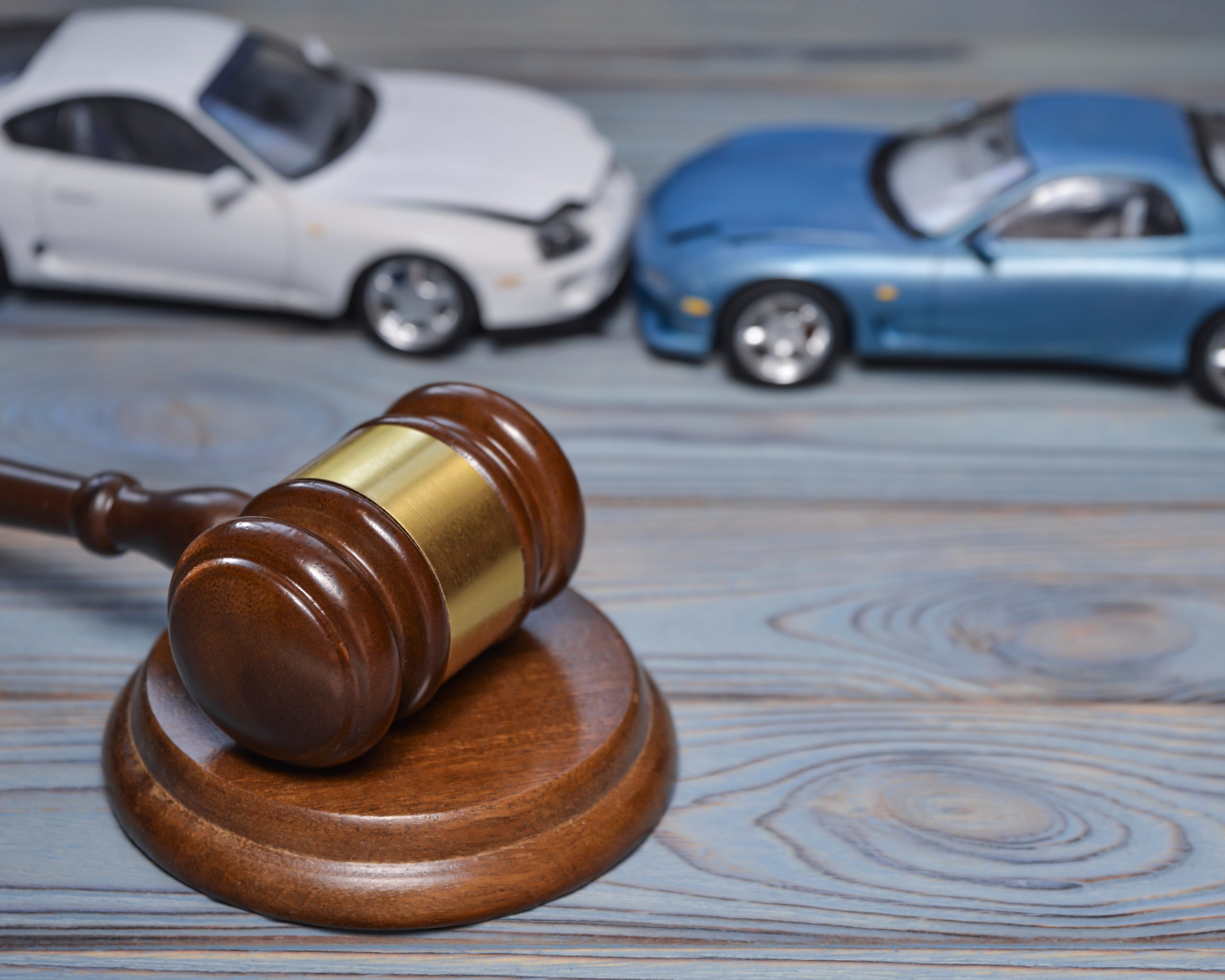 5 Reasons To Hire A Personal Injury Attorney After An Auto Accident